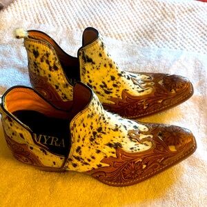 Myra booties size 8